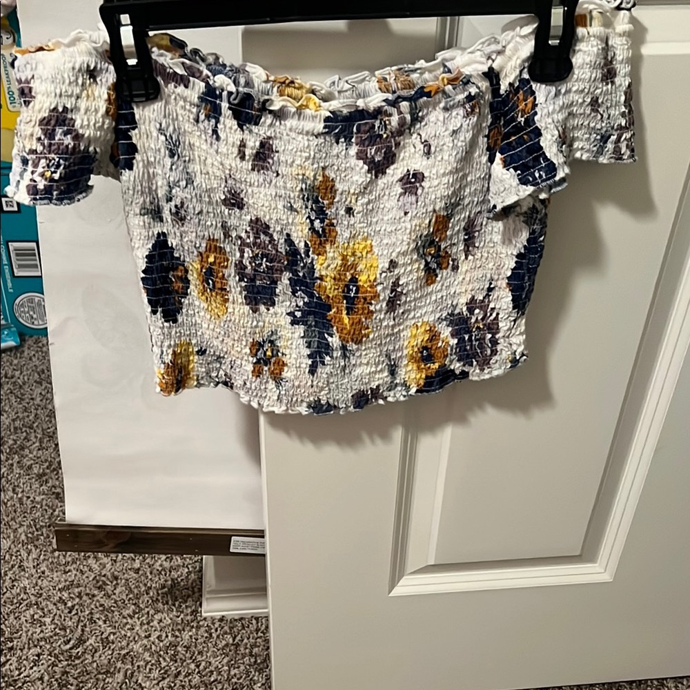 Abercrombie & Fitch Black and White Smocked Ruffled Crop Top